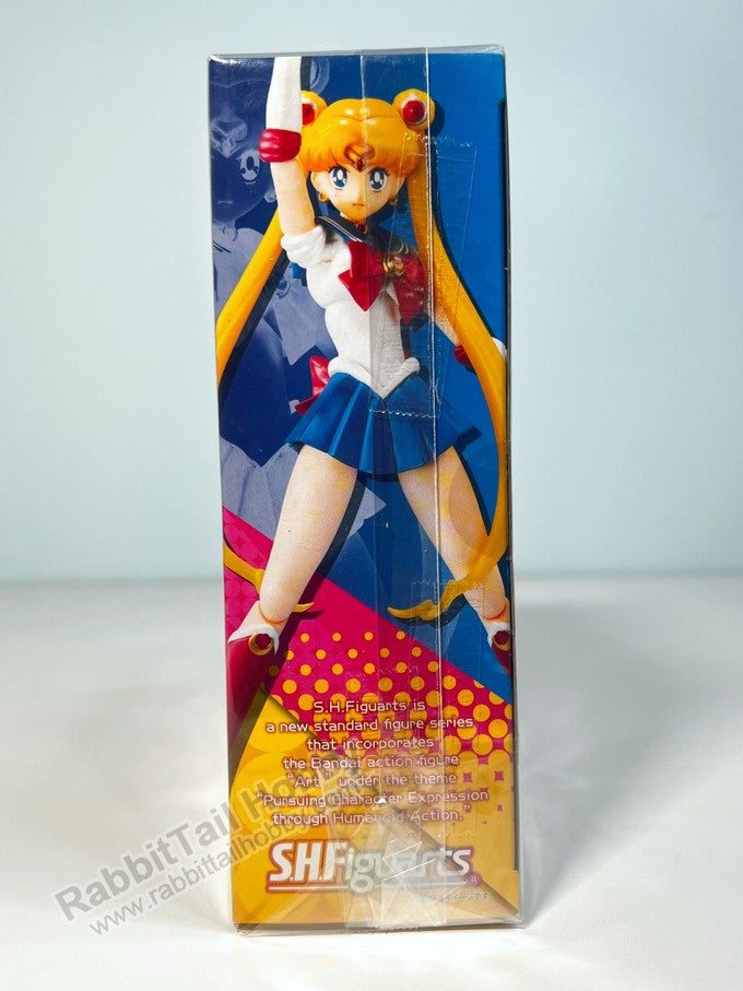 BANDAI Tamashii Nations S.H.Figuarts Sailor Moon 20th Anniversary First Edition - Pretty Guardianian Sailor Moon Action Figure