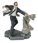 DIAMOND SELECT TOYS The Matrix Gallery Agent Smith Figure Diorama