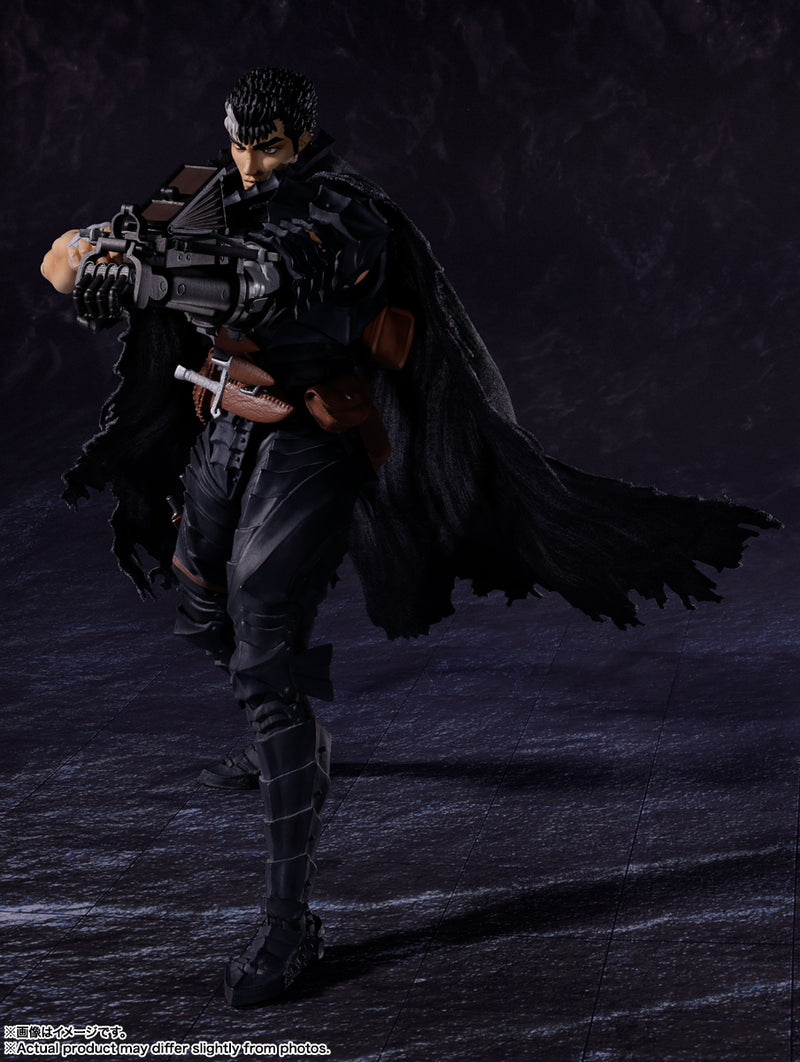 BANDAI Tamashii Nations S.H.Figuarts Guts (Berserker Armor) - Berserk Action Figure