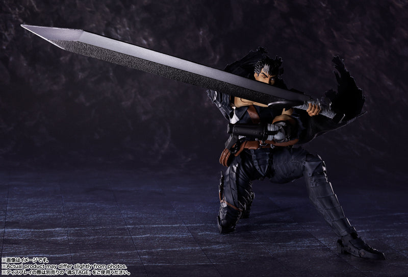 BANDAI Tamashii Nations S.H.Figuarts Guts (Berserker Armor) - Berserk Action Figure