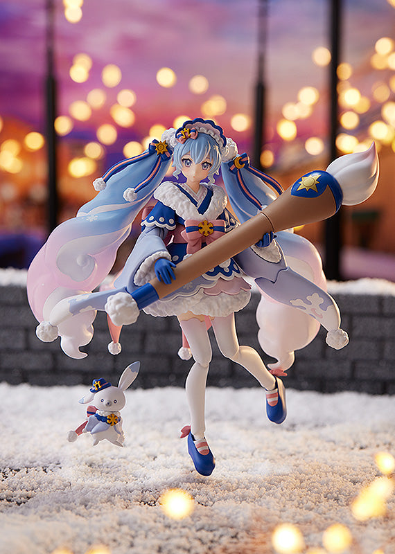 Max Factory EX-067 figma Snow Miku: Serene Winter ver. - Hatsune Miku Action Figure