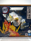 BANDAI Tamashii Nations FiguartsZero Zenitsu Agatsuma Thunder Breathing - Demon Slayer Non Scale Figure